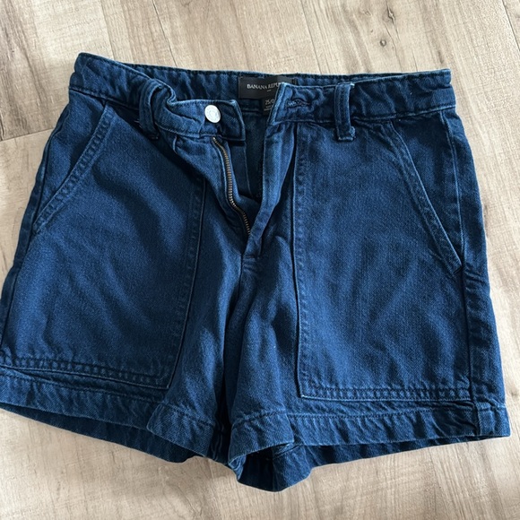 Women’s lot of shorts size 0-4. All fit like 2 - Picture 5 of 6